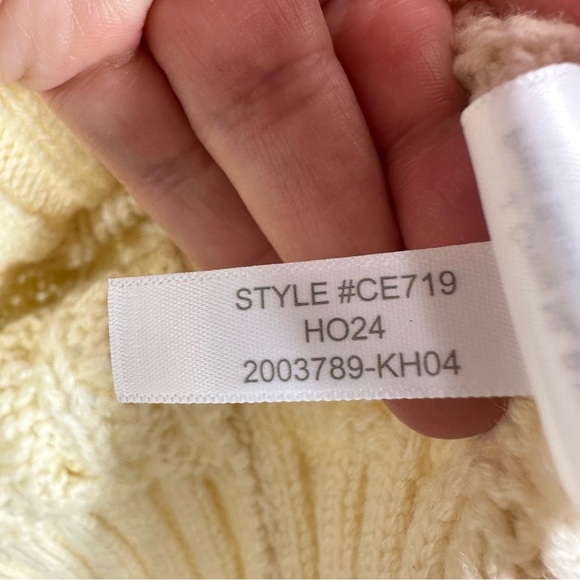J. Crew Women's XS/S Oversized cable-knit crewneck sweater Eggshell Cream NWT - Picture 6 of 8
